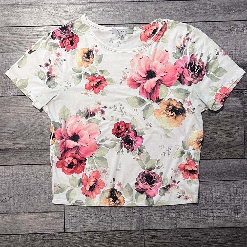 Flower Cropped Tee
